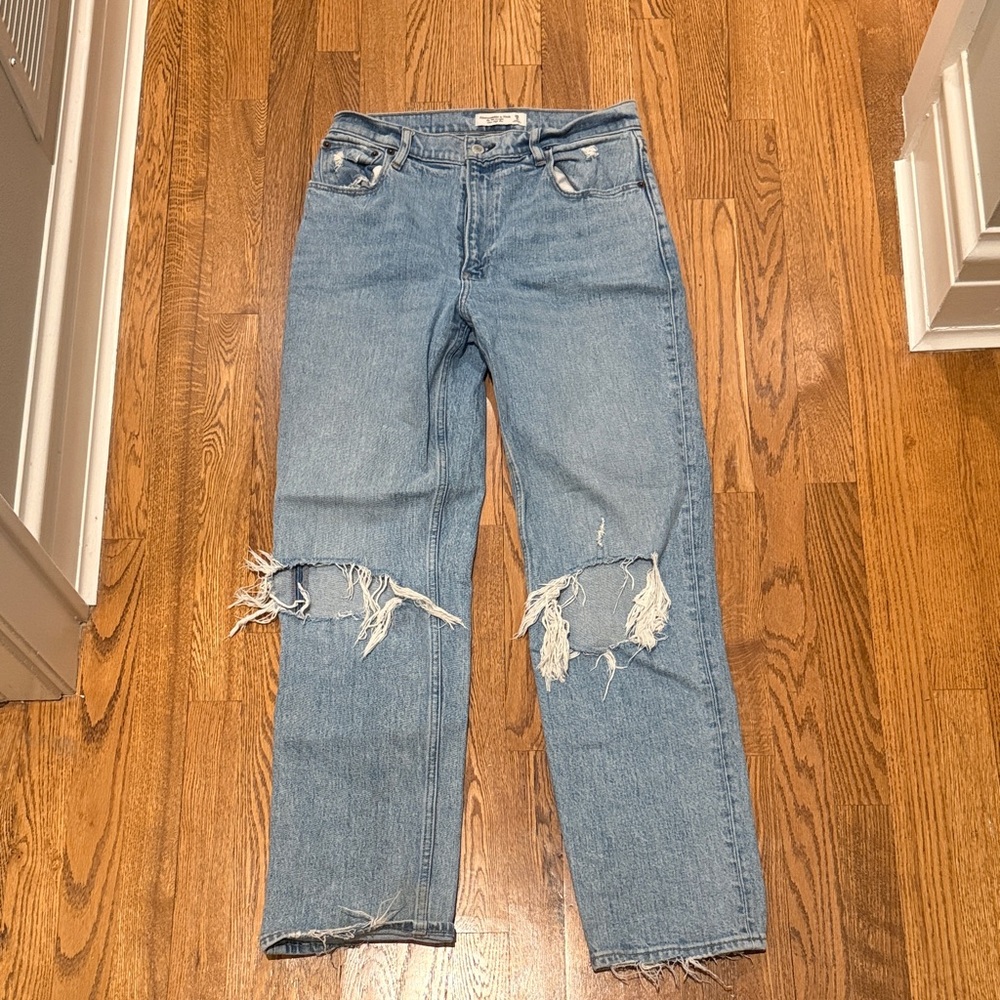 Abercrombie 90s straight jeans